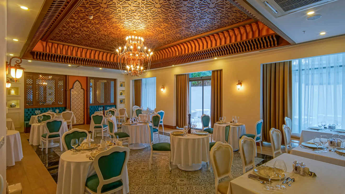 Restaurant 2